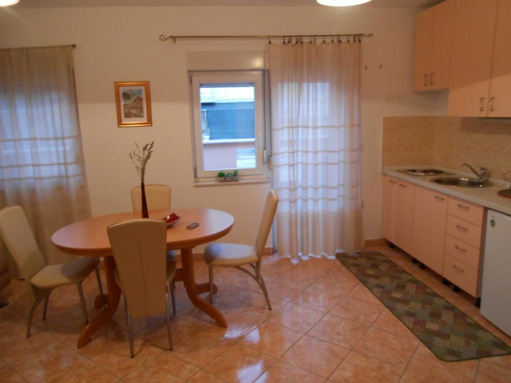 Apartments Luvi Trogir Cameră foto